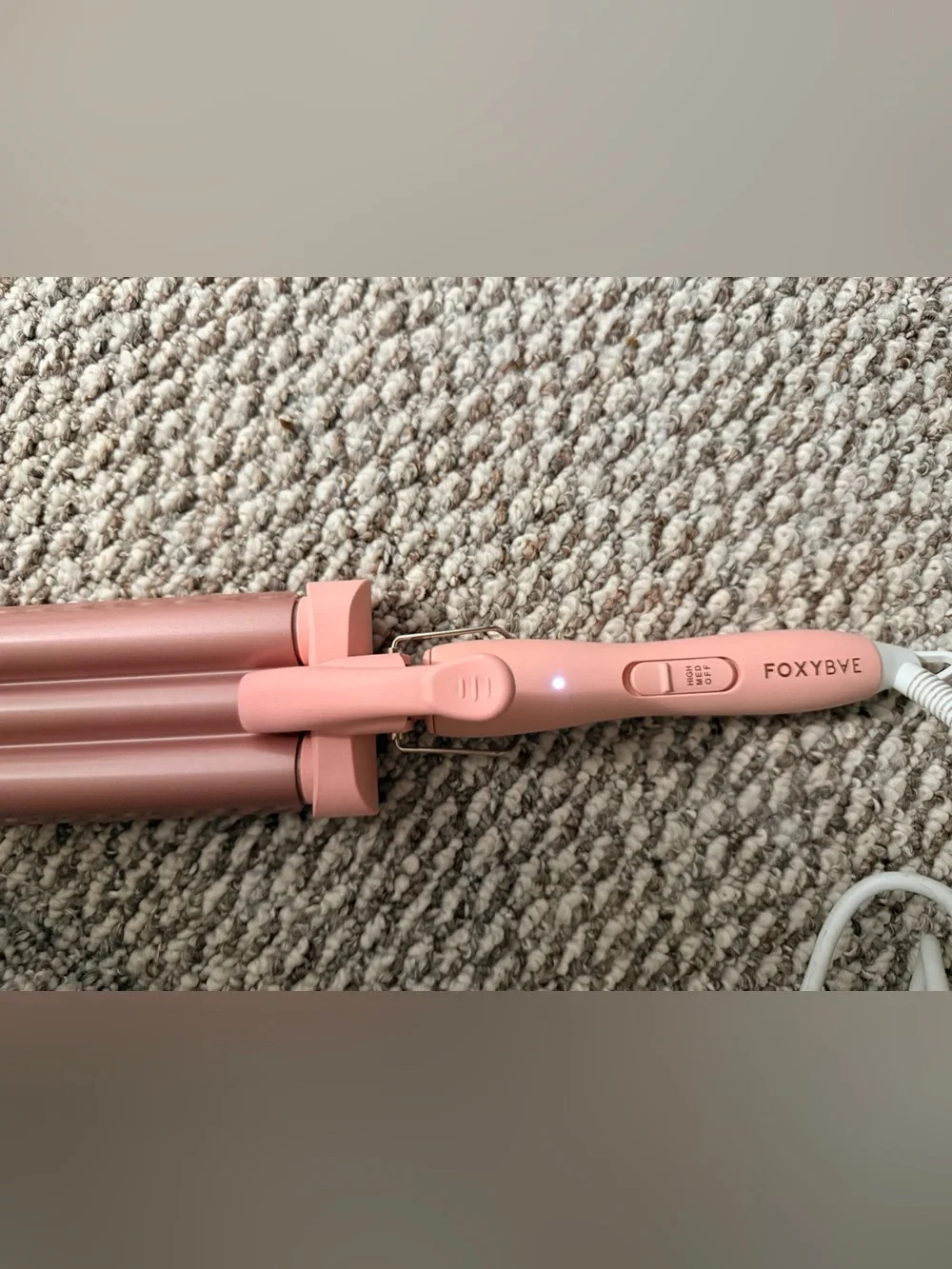 Foxybae Baby Blush Wavy Baby Triple Waver - New without box
